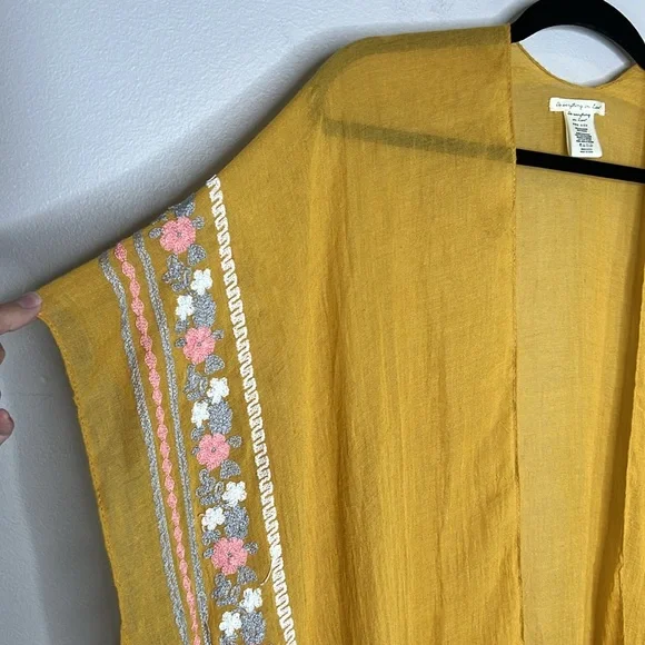 Do Everything In Love boho embroidered Kimono style cardigan - Picture 4 of 11